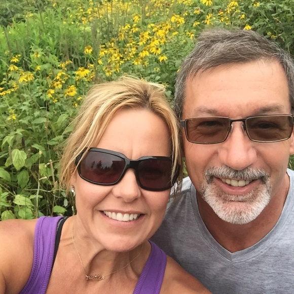 Meet your Posher, Pamela - Picture 1 of 1